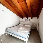 Dainese Apartments, Casa Abigail *